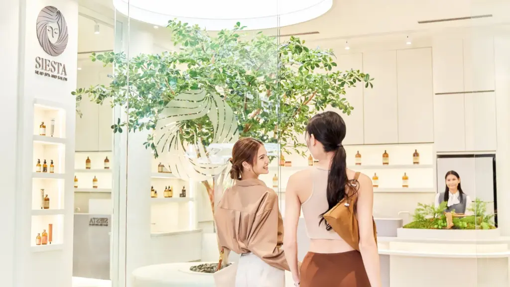 Authentic Thai head spa experience at Siesta Head Spa in Bangkok